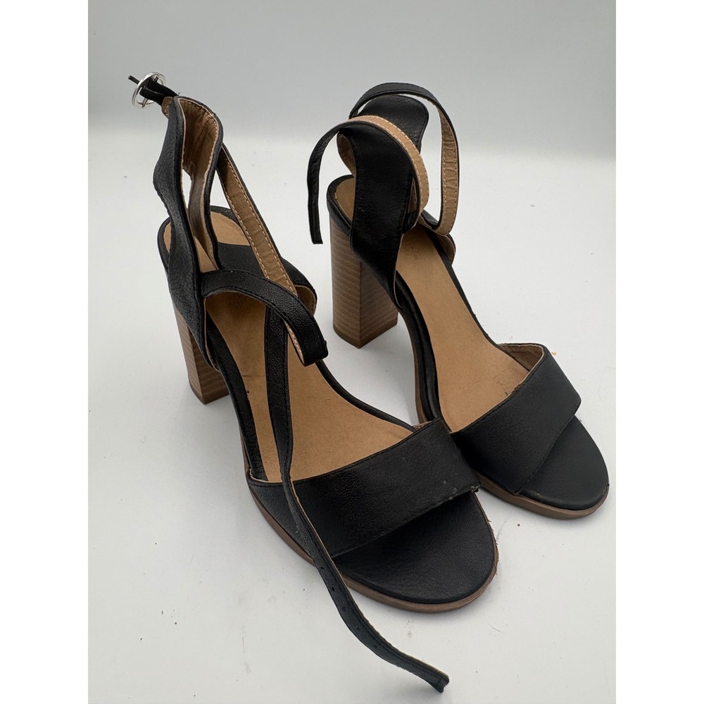 Charlotte Russe Black Ankle Strap Block Heel Sandals Womens Size 6 879933